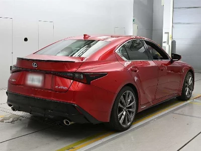 LEXUS IS