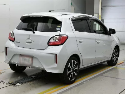 MITSUBISHI MIRAGE