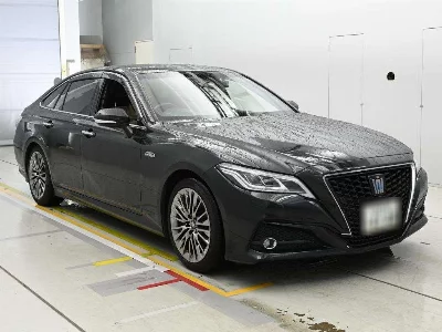 TOYOTA CROWN HYBRID