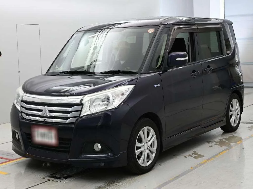 Mitsubishi Delica D:2  с аукциона в Японии