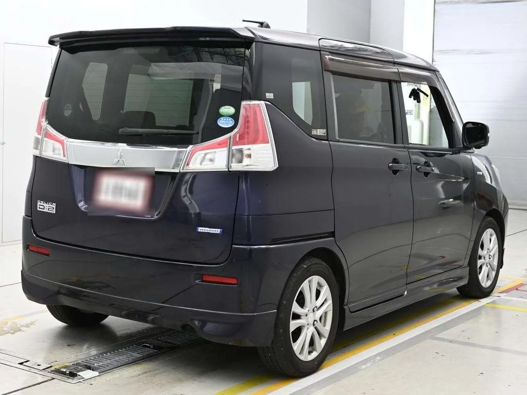 Mitsubishi Delica D:2  с аукциона в Японии