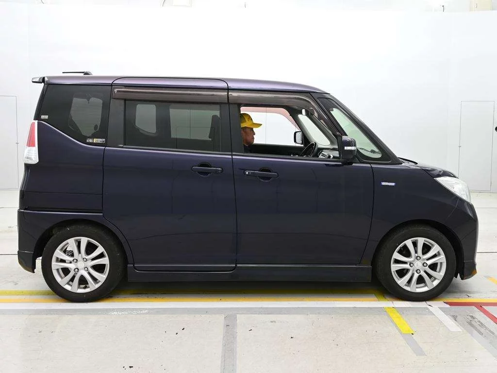 Mitsubishi Delica D:2  с аукциона в Японии