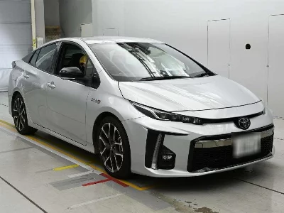 TOYOTA PRIUS PHV