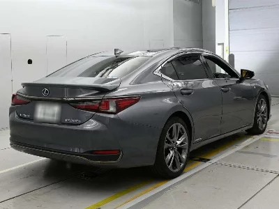 Lexus ES300h
