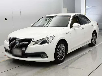 Toyota CROWN HYBRID