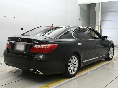 Lexus LS460L