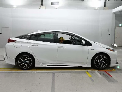 Toyota Prius PHV