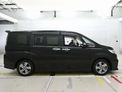 HONDA STEPWGN SPADA