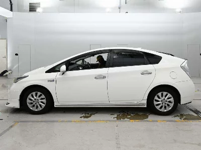 Toyota Prius PHV