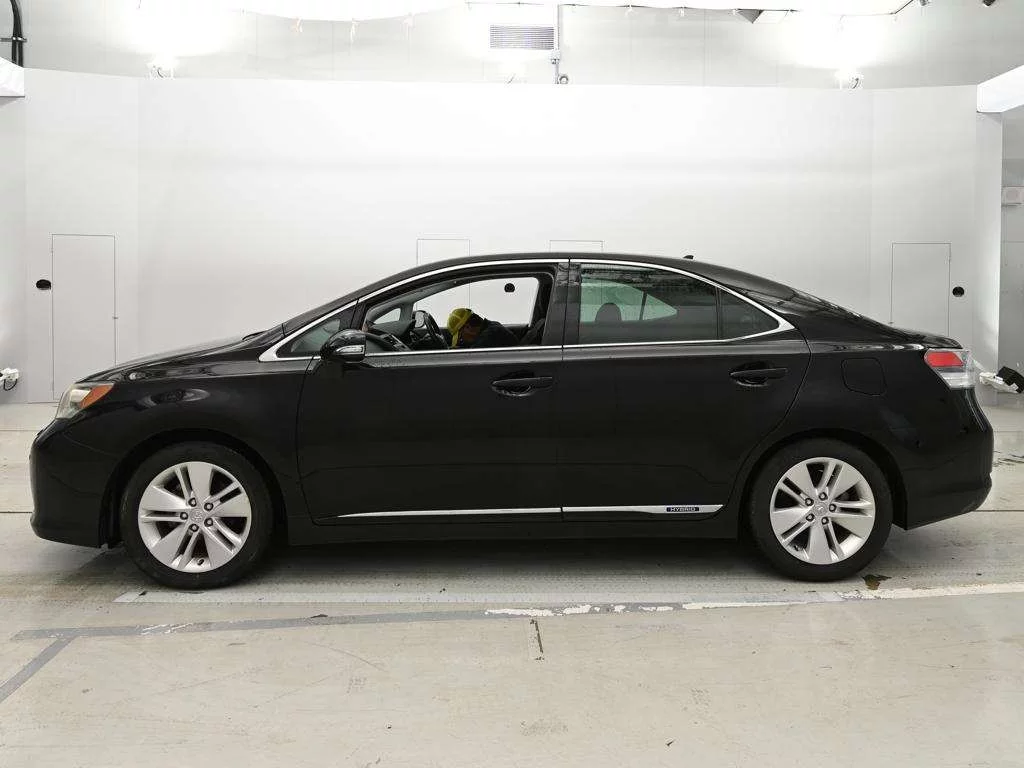 Lexus HS250h  с аукциона в Японии