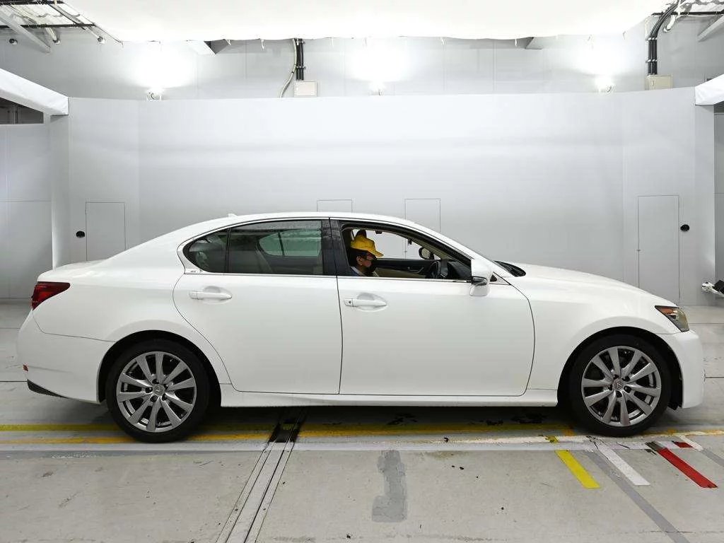 Lexus GS  с аукциона в Японии