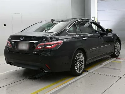 Toyota CROWN HYBRID