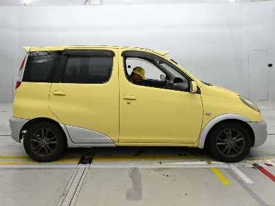 Toyota FUN CARGO