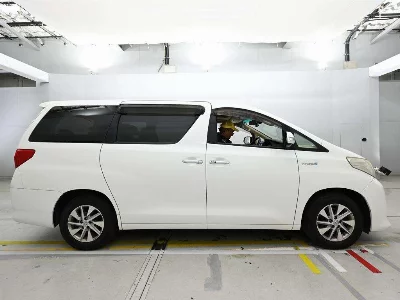 Toyota ALPHARD HYBRID