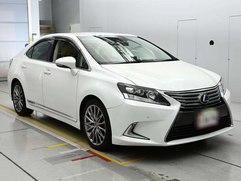 Lexus HS250h  с аукциона в Японии