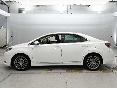 Lexus HS250h