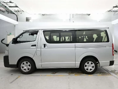 TOYOTA HIACE WAGON