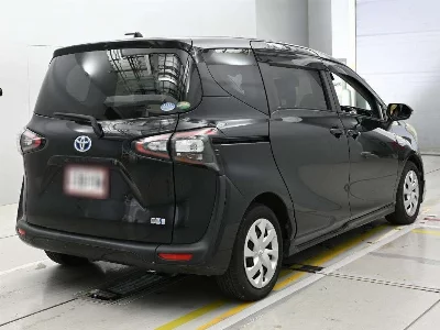 Toyota Sienta