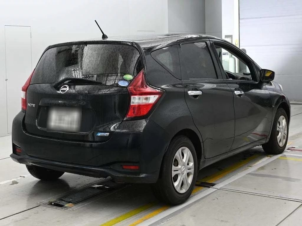 Nissan Note  с аукциона в Японии
