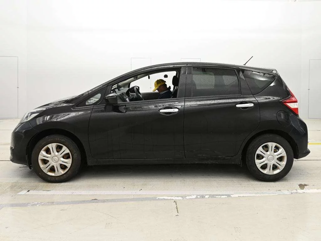 Nissan Note  с аукциона в Японии