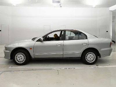 Mitsubishi Galant