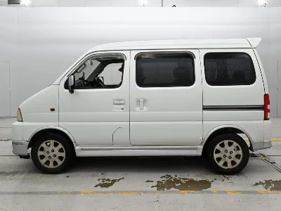 Suzuki Every Landy