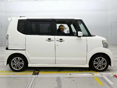 Honda N BOX+CUSTOM