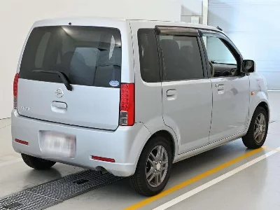 Nissan Otti