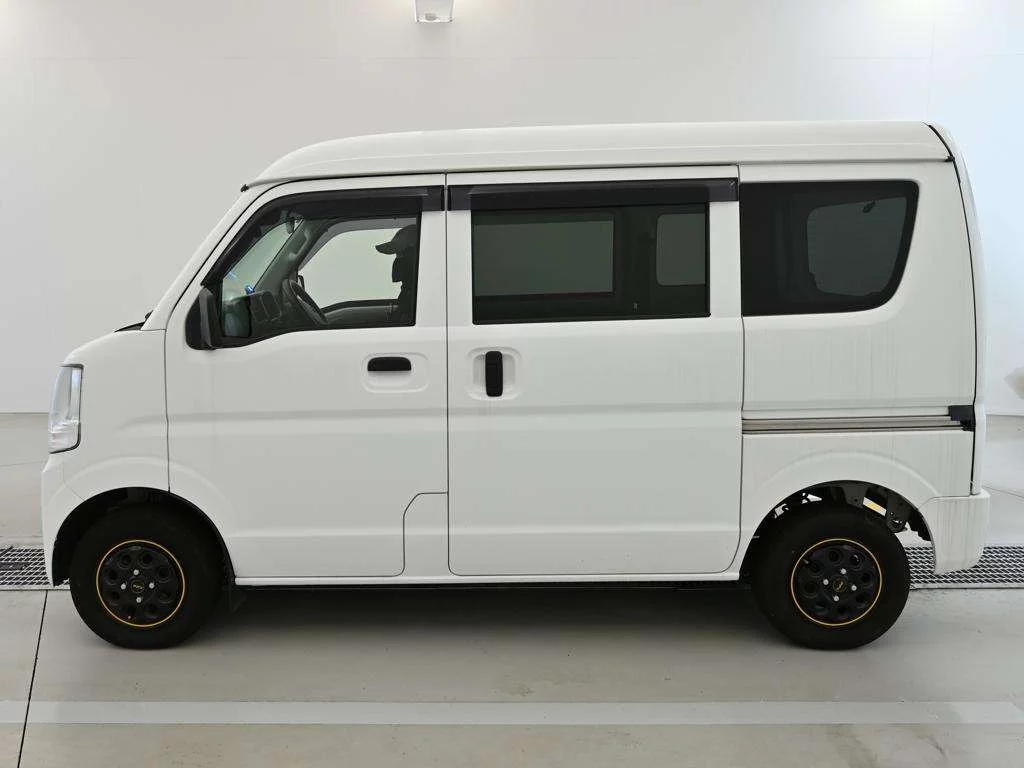 Nissan NV100 Clipper  с аукциона в Японии