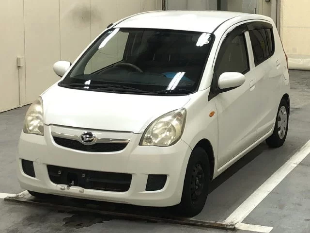 Daihatsu Mira  с аукциона в Японии
