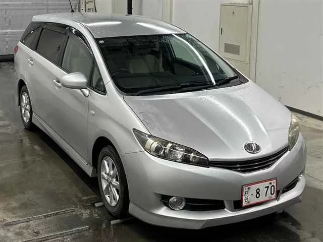 Toyota Wish  с аукциона в Японии
