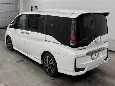 Honda STEPWGN SPADA