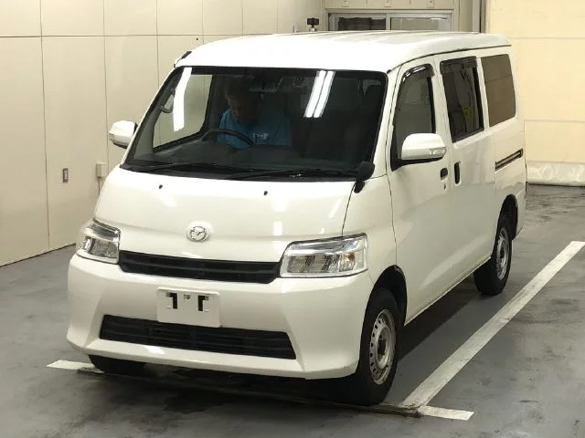 Mazda Bongo  с аукциона в Японии