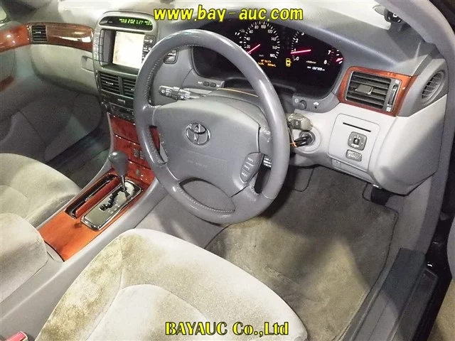Toyota Celsior  с аукциона в Японии