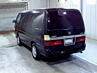TOYOTA HIACE WAGON