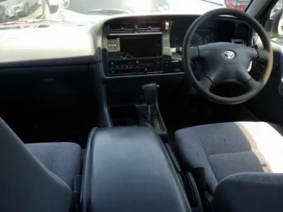 TOYOTA HIACE WAGON
