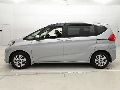 HONDA FREED HYBRID