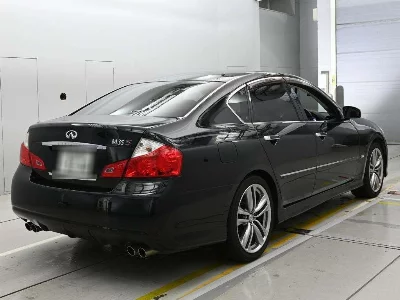 NISSAN FUGA