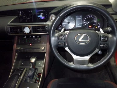 LEXUS IS