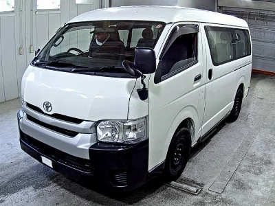 TOYOTA HIACE WAGON