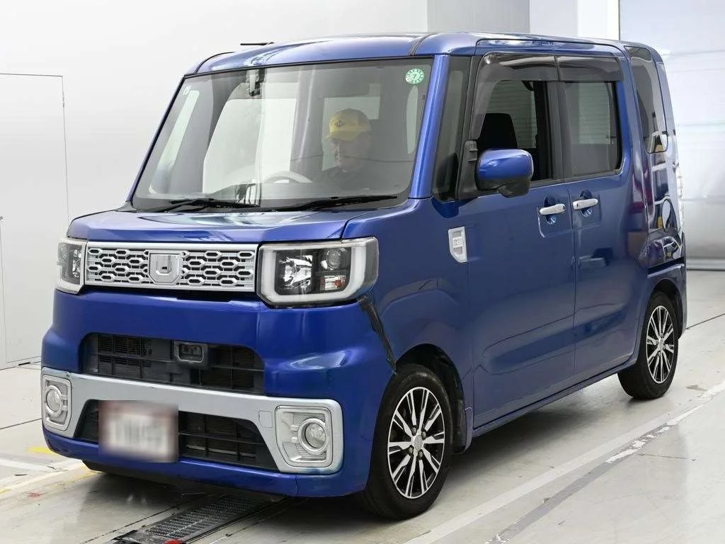 Daihatsu Wake  с аукциона в Японии