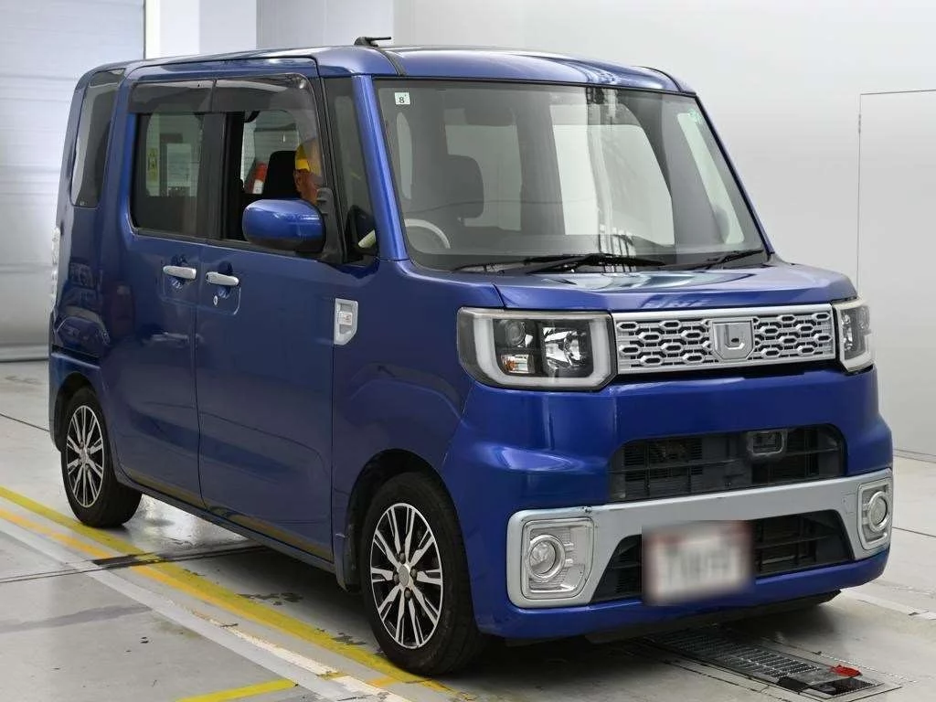 Daihatsu Wake  с аукциона в Японии