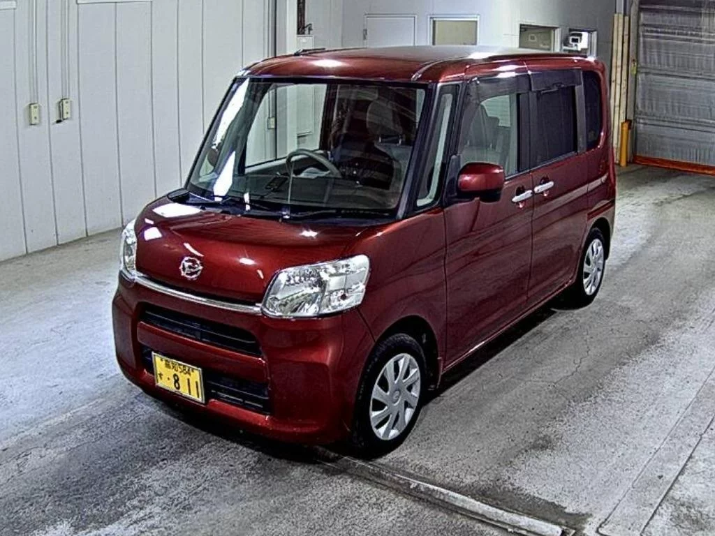 Daihatsu Tanto  с аукциона в Японии