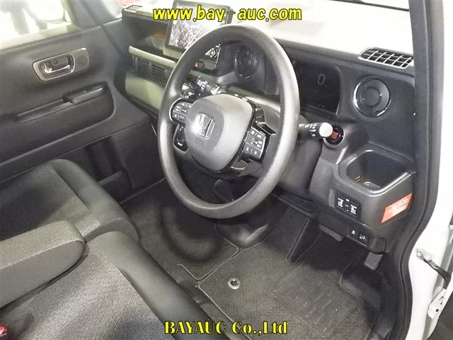 Honda N BOX CUSTOM  с аукциона в Японии