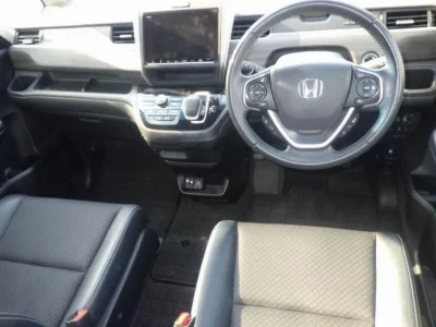 HONDA FREED HYBRID