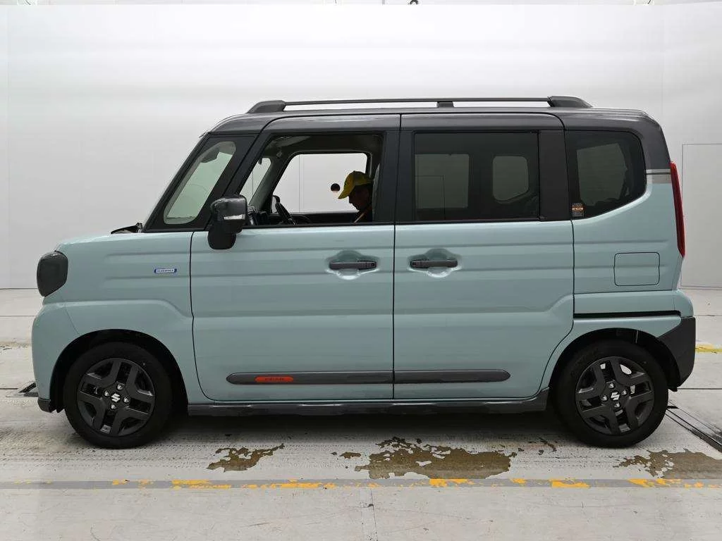 Suzuki Spacia Gear  с аукциона в Японии