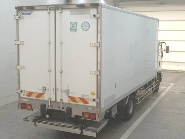 Isuzu Forward  с аукциона в Японии
