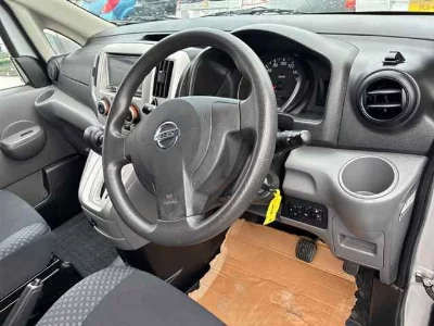 Nissan NV200 VANETTE