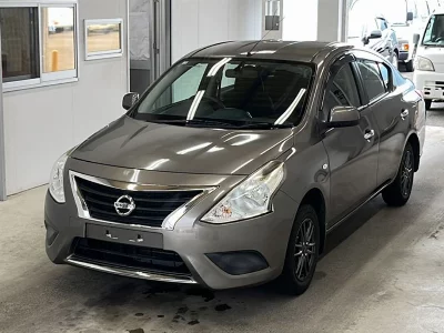 Nissan Tiida Latio