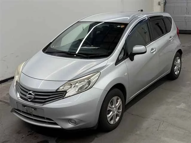 Nissan Note  с аукциона в Японии